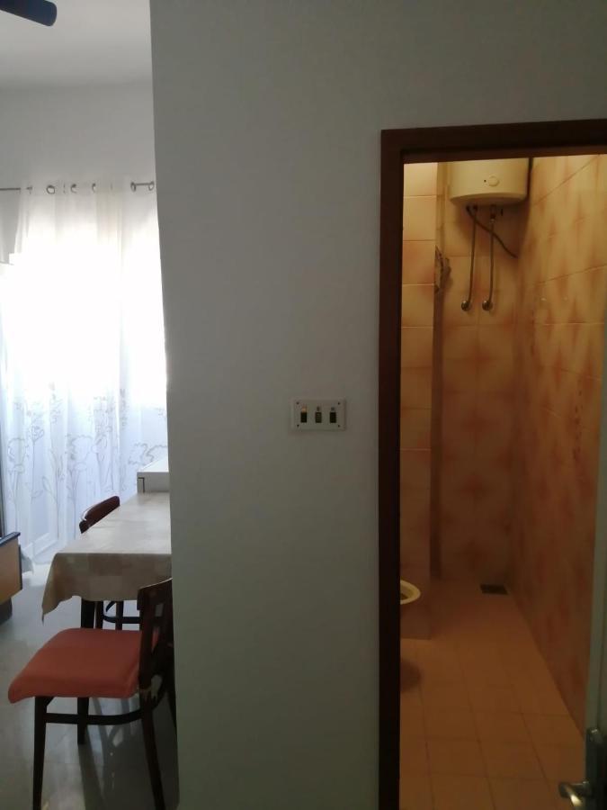 Omis Apartment On The Beach 외부 사진
