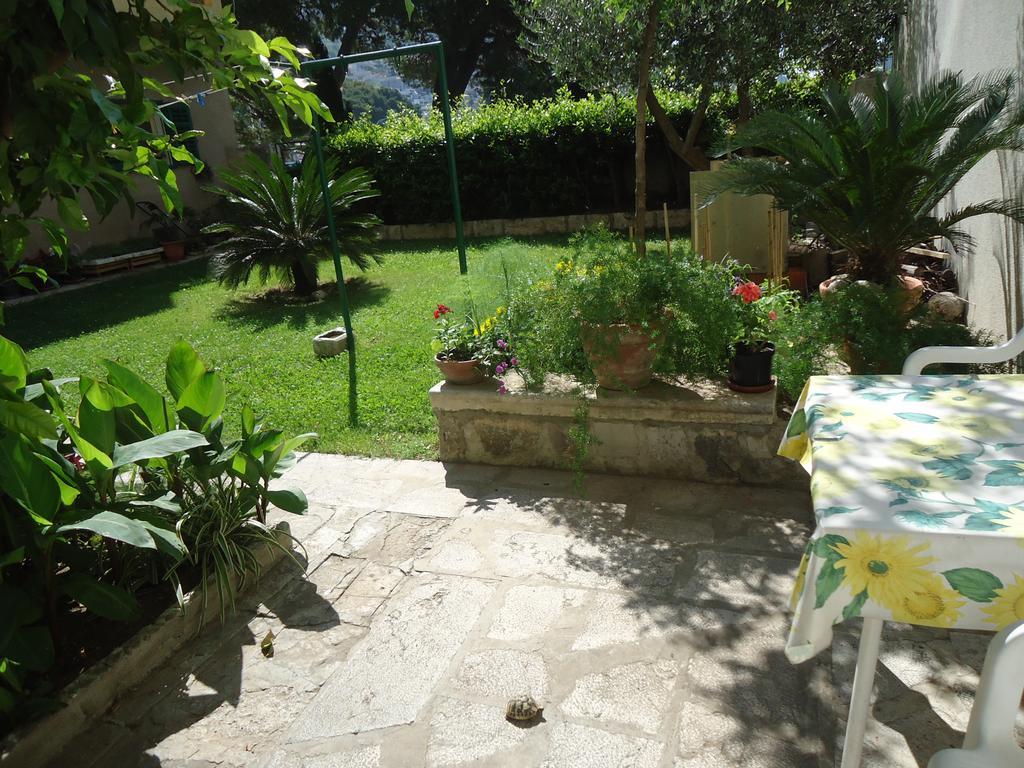 Omis Apartment On The Beach 외부 사진