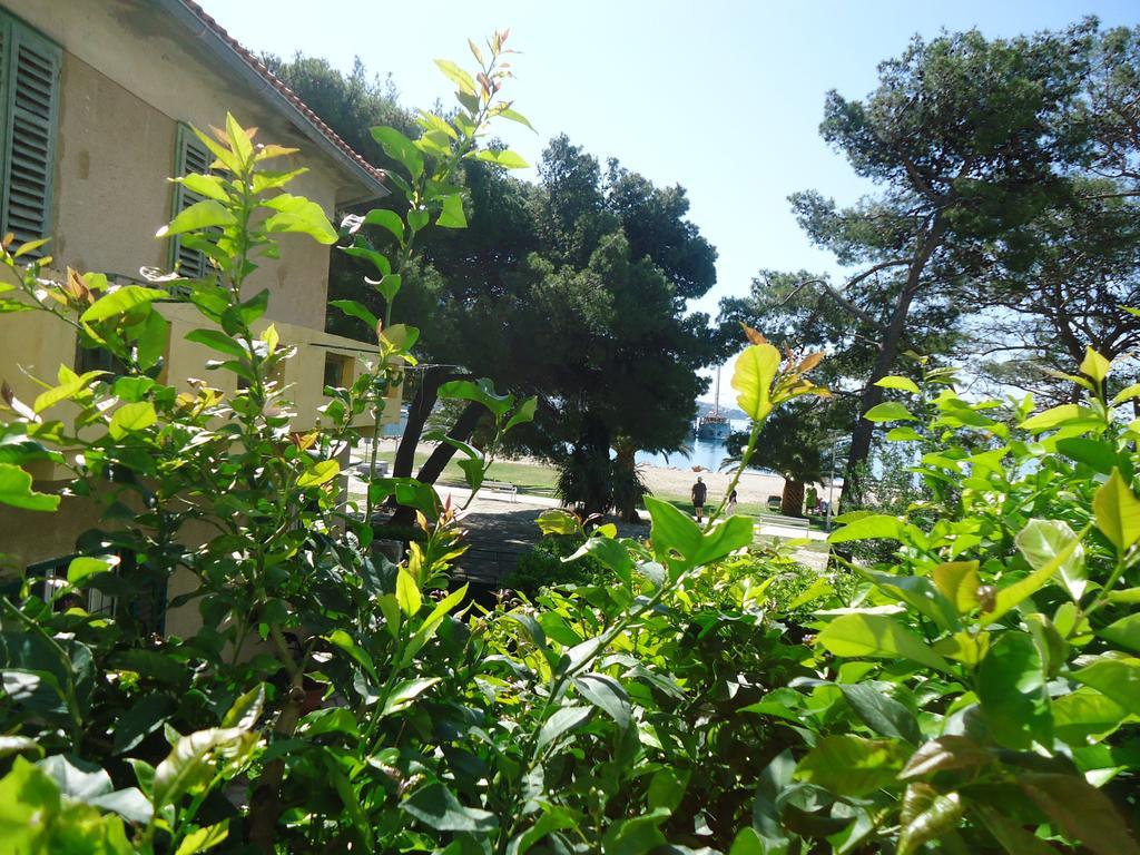Omis Apartment On The Beach 외부 사진