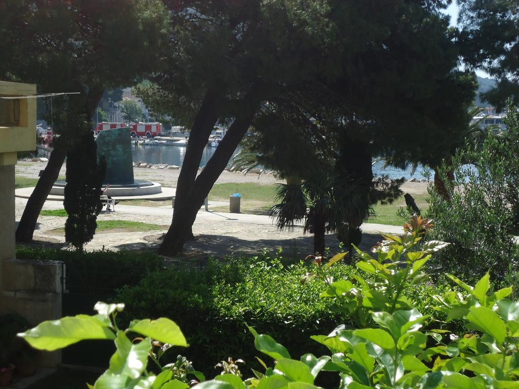 Omis Apartment On The Beach 외부 사진