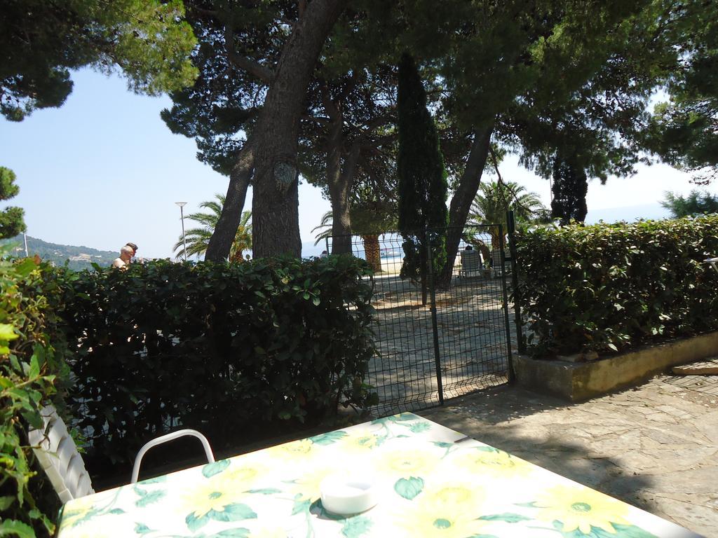 Omis Apartment On The Beach 외부 사진